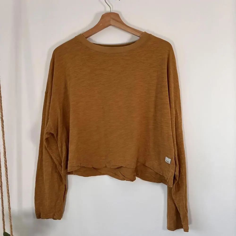 Vuori Womens S Sundown Long Sleeve Relaxed Cropped Golden Rust Athleisure Top - Picture 2 of 7